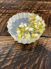 Load image into Gallery viewer, Aloe, Jasmine Flower and a splash of Lavender Soap